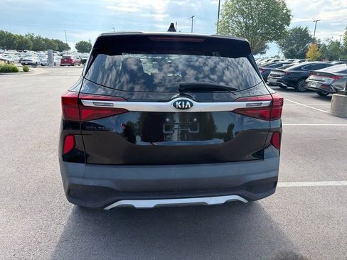 Used 2021 Kia Seltos LX AWD/4WD image 8
