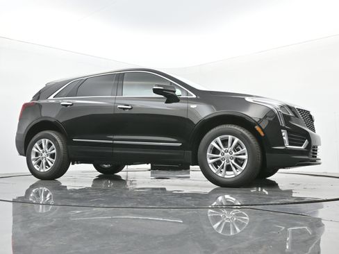 New 2025 Cadillac XT5 Luxury image 21