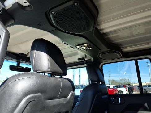 Used 2023 Jeep Gladiator Mojave w/ LED Lighting Group image 20