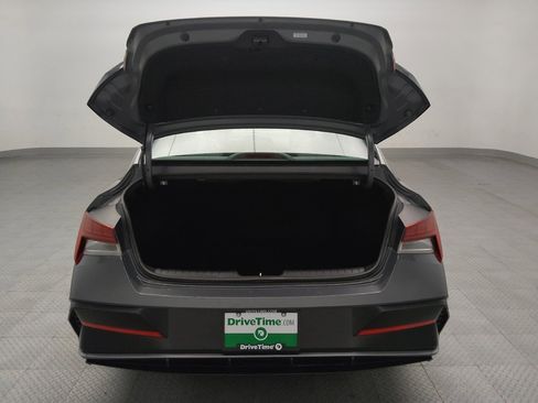 Used 2025 Hyundai Elantra SEL image 29