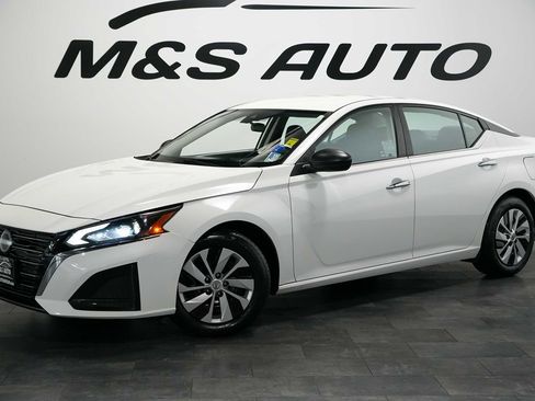 Used 2024 Nissan Altima 2.5 S FWD image 2