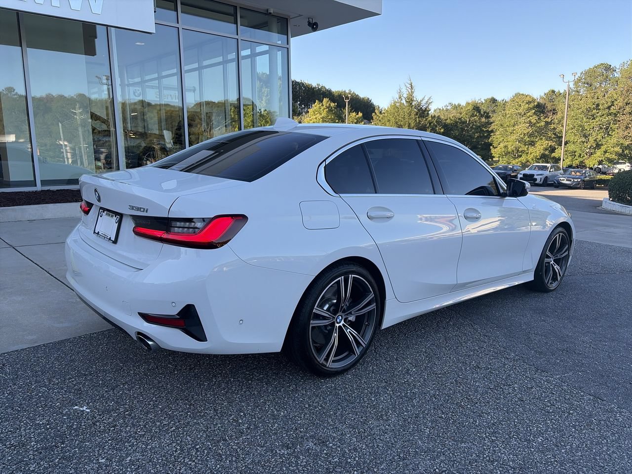 Used 2021 BMW 330i Sedan w/ Premium Package RWD image 8