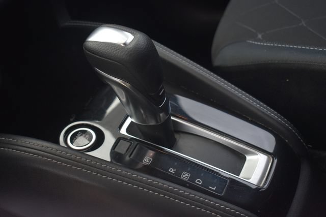 Used 2018 Nissan Kicks SV FWD image 21