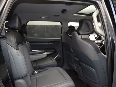 Certified 2026 Kia EV9 Light image 11