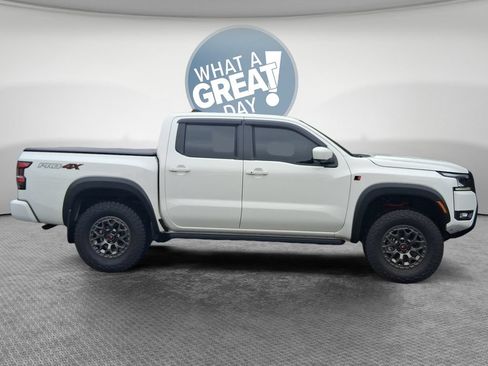 Used 2026 Nissan Frontier PRO-4X w/ Pro-4x Convenience Package AWD/4WD image 2