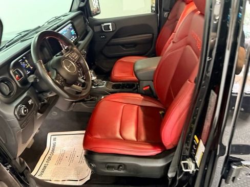 Certified 2024 Jeep Wrangler Unlimited Rubicon 392 w/ Dual Top Group AWD/4WD image 24