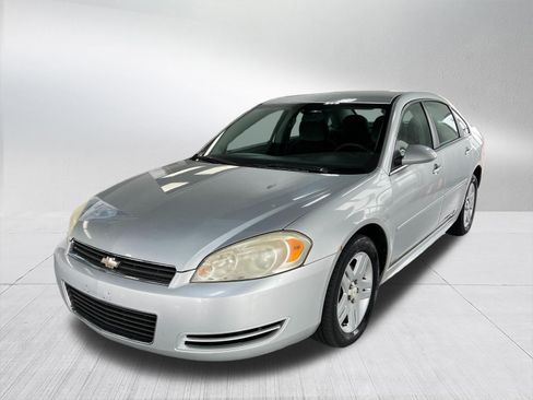 Used 2011 Chevrolet Impala LT FWD image 1