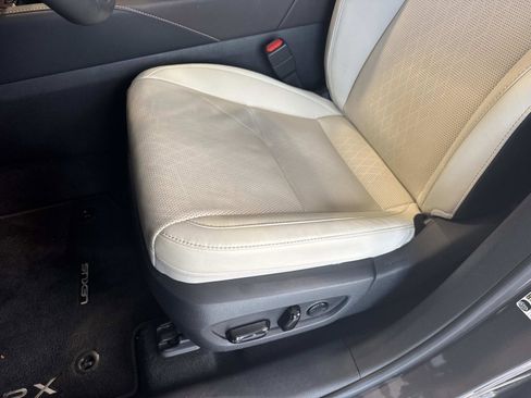 Used 2025 Lexus RX 350 Premium Plus w/ Convenience Package image 19