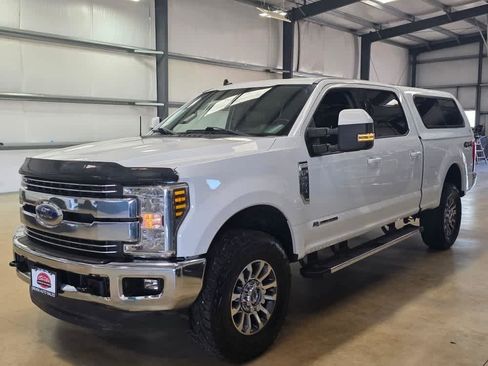 Used 2019 Ford F250 Lariat w/ Lariat Value Package image 1