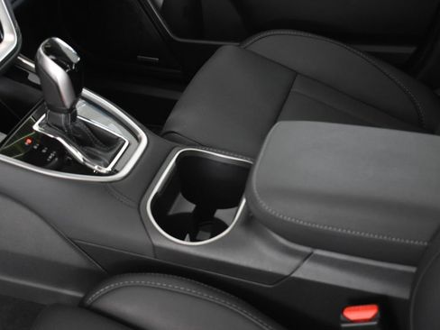 Used 2025 Subaru Outback Limited XT image 25