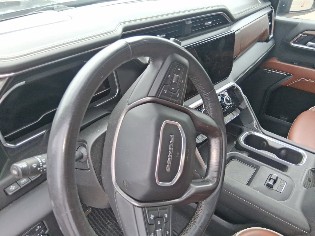 Used 2024 GMC Sierra 2500 Denali Ultimate w/ Max Trailering Package AWD/4WD image 10