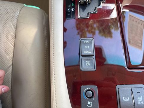 Used 2011 Lexus LS 460 w/ Luxury Value Edition RWD image 56