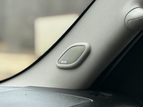 Used 2011 GMC Yukon Denali image 22