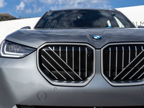 Used 2026 BMW X3 xDrive30i w/ Premium Package AWD/4WD image 9