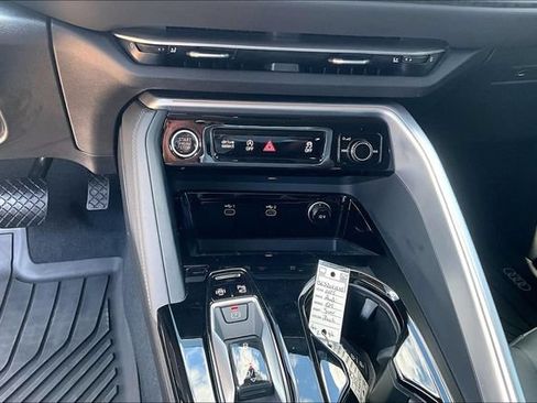 Used 2025 Audi Q5 Premium w/ Convenience Package AWD/4WD image 26