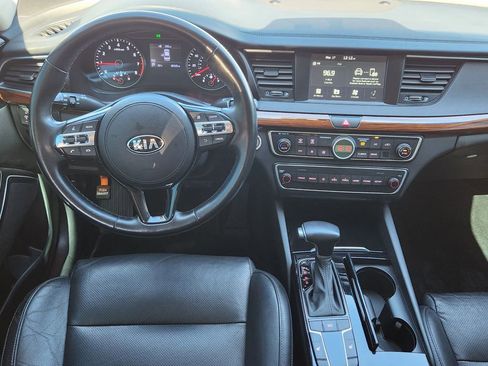 Used 2019 Kia Cadenza Premium image 27