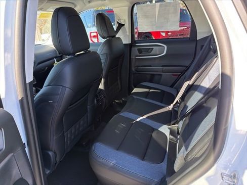 New 2025 Ford Bronco Sport Outer Banks image 8