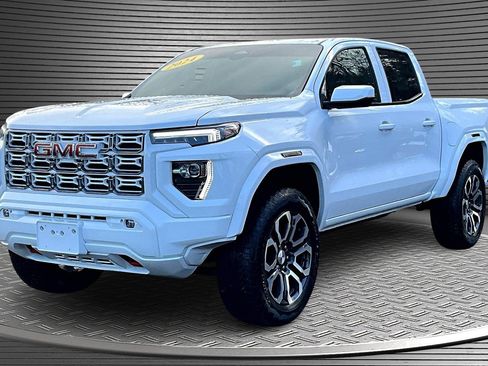 Used 2024 GMC Canyon AT4 w/ Canyon Safety Plus Package image 3