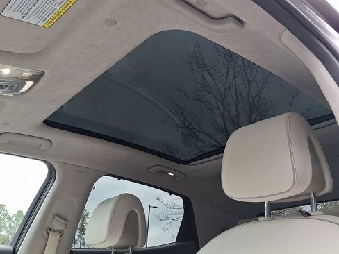 Used 2025 Genesis GV60 Performance image 11