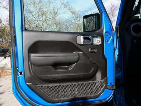 New 2026 Jeep Gladiator Sport image 21