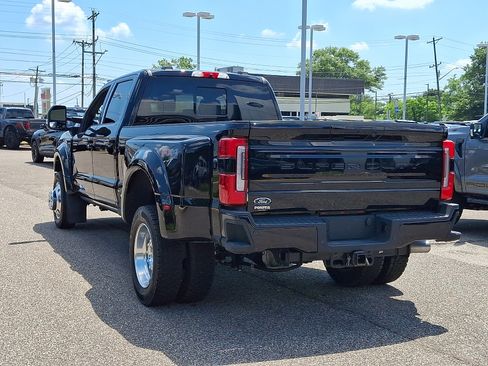 Certified 2026 Ford F450 Platinum w/ FX4 Off-Road Package AWD/4WD image 8
