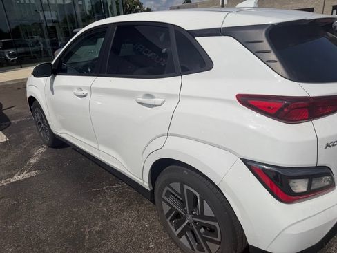 Used 2022 Hyundai Kona SEL w/ Convenience Package FWD image 5