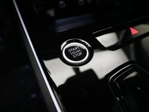 New 2026 Audi A6 Premium Plus AWD/4WD image 32