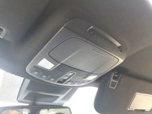 Used 2021 Ford Expedition XLT RWD image 11