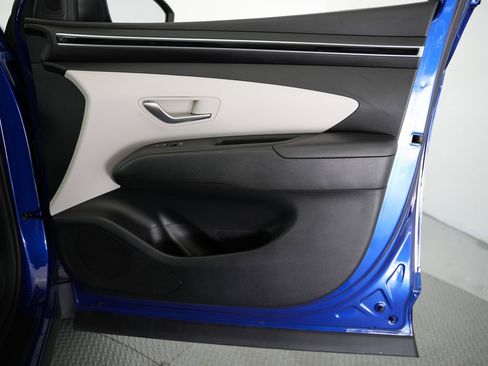 Used 2022 Hyundai Tucson SE image 49