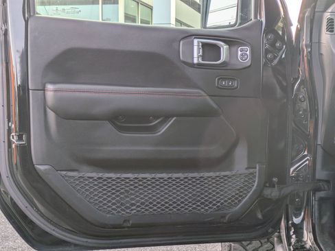 Used 2020 Jeep Gladiator Rubicon image 12