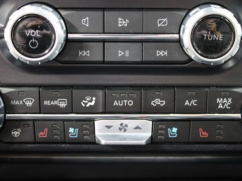Used 2024 Ford F150 Lariat w/ Equipment Group 502A High AWD/4WD image 73