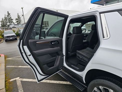 New 2026 Chevrolet Tahoe High Country image 16