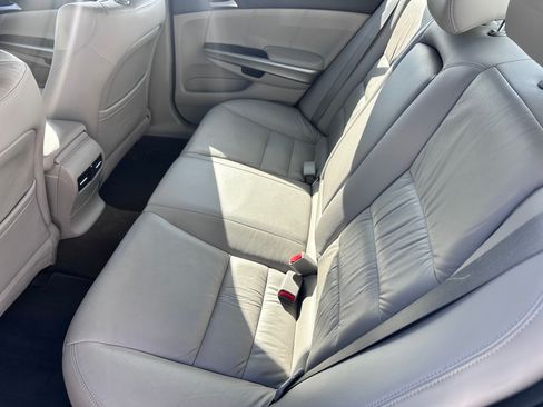 Used 2010 Honda Accord EX-L image 6