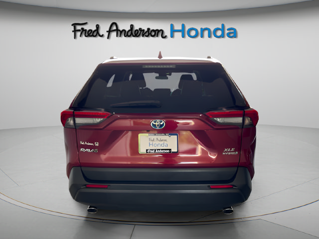 Used 2021 Toyota RAV4 XLE Premium AWD/4WD image 6