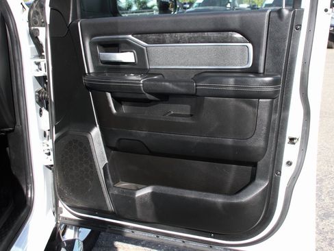 Used 2019 RAM 2500 Big Horn image 39