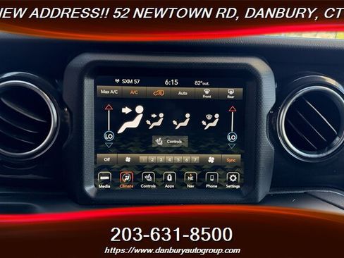 Used 2021 Jeep Wrangler Unlimited Sahara AWD/4WD image 22