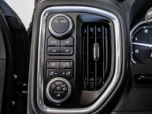 Used 2023 GMC Sierra 3500 Denali w/ Denali Ultimate Package AWD/4WD image 28