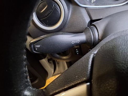 Used 2015 Ford Fiesta SE FWD image 13