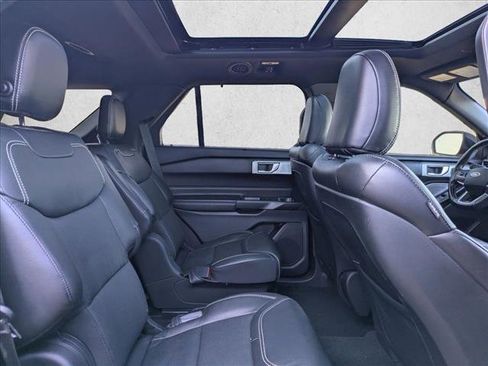 Used 2020 Ford Explorer ST w/ Premium Technology Package image 17