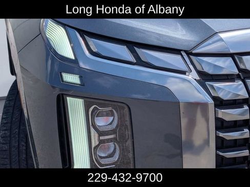 Used 2024 Hyundai Palisade Calligraphy FWD image 3