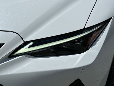 Used 2022 Lexus IS 350 F Sport image 32