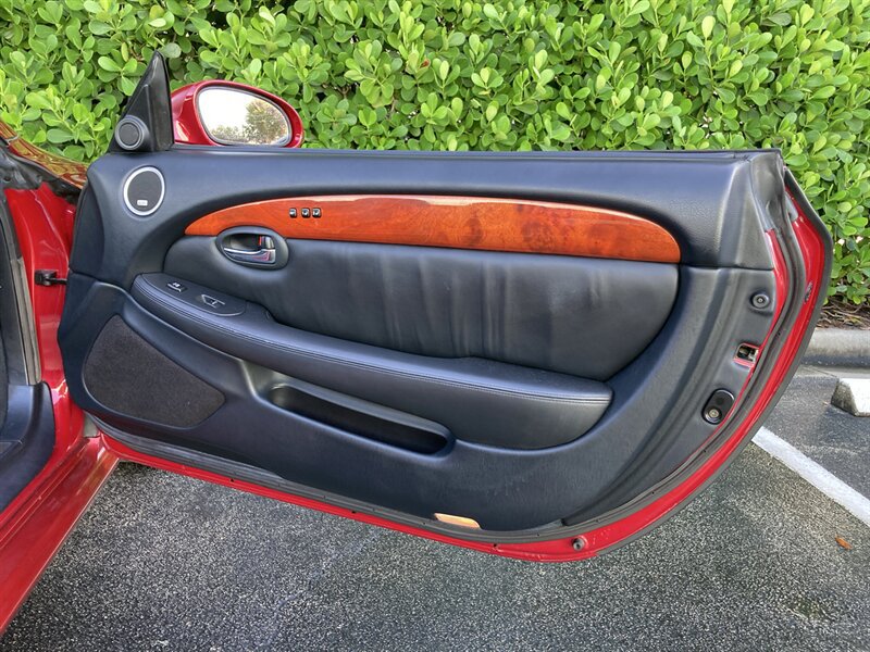 Used 2006 Lexus SC 430 Convertible w/ Preferred Accessory Pkg RWD image 30
