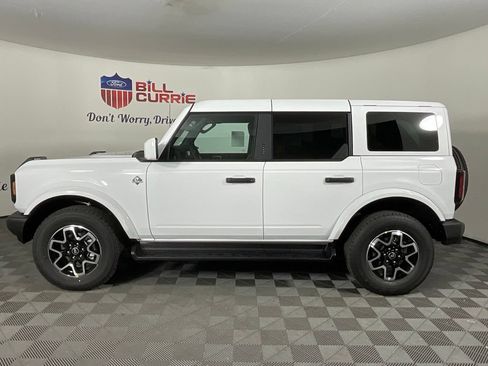 New 2026 Ford Bronco Outer Banks AWD/4WD image 6