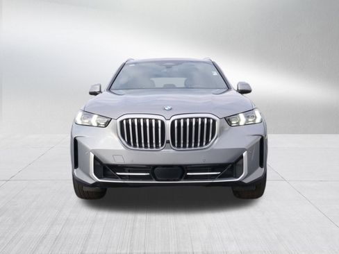 Used 2024 BMW X5 sDrive40i w/ Premium Package image 8