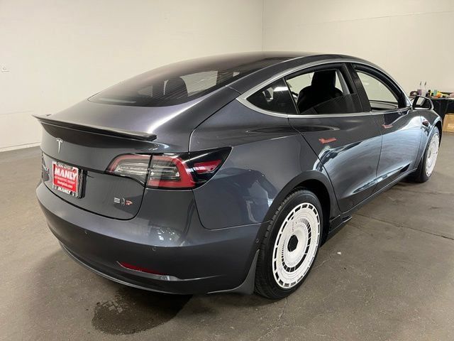 Used 2018 Tesla Model 3 Long Range RWD image 3