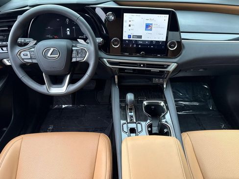 Certified 2025 Lexus RX 350 FWD w/ Technology Package image 26