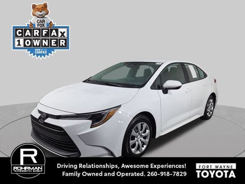 Used 2024 Toyota Corolla LE FWD image 1