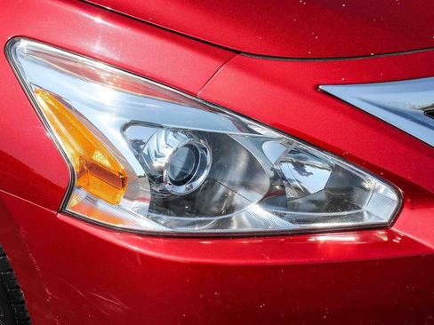Used 2013 Nissan Altima 2.5 SV FWD image 12