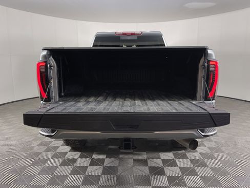 Used 2025 GMC Sierra 2500 AT4 w/ AT4 Premium Plus Package image 9