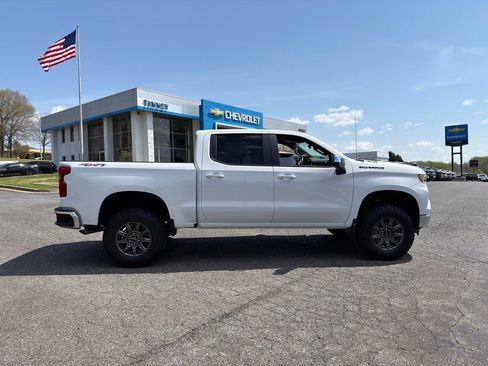 New 2026 Chevrolet Silverado 1500 LT w/ LPO, Dark Essentials Package image 8